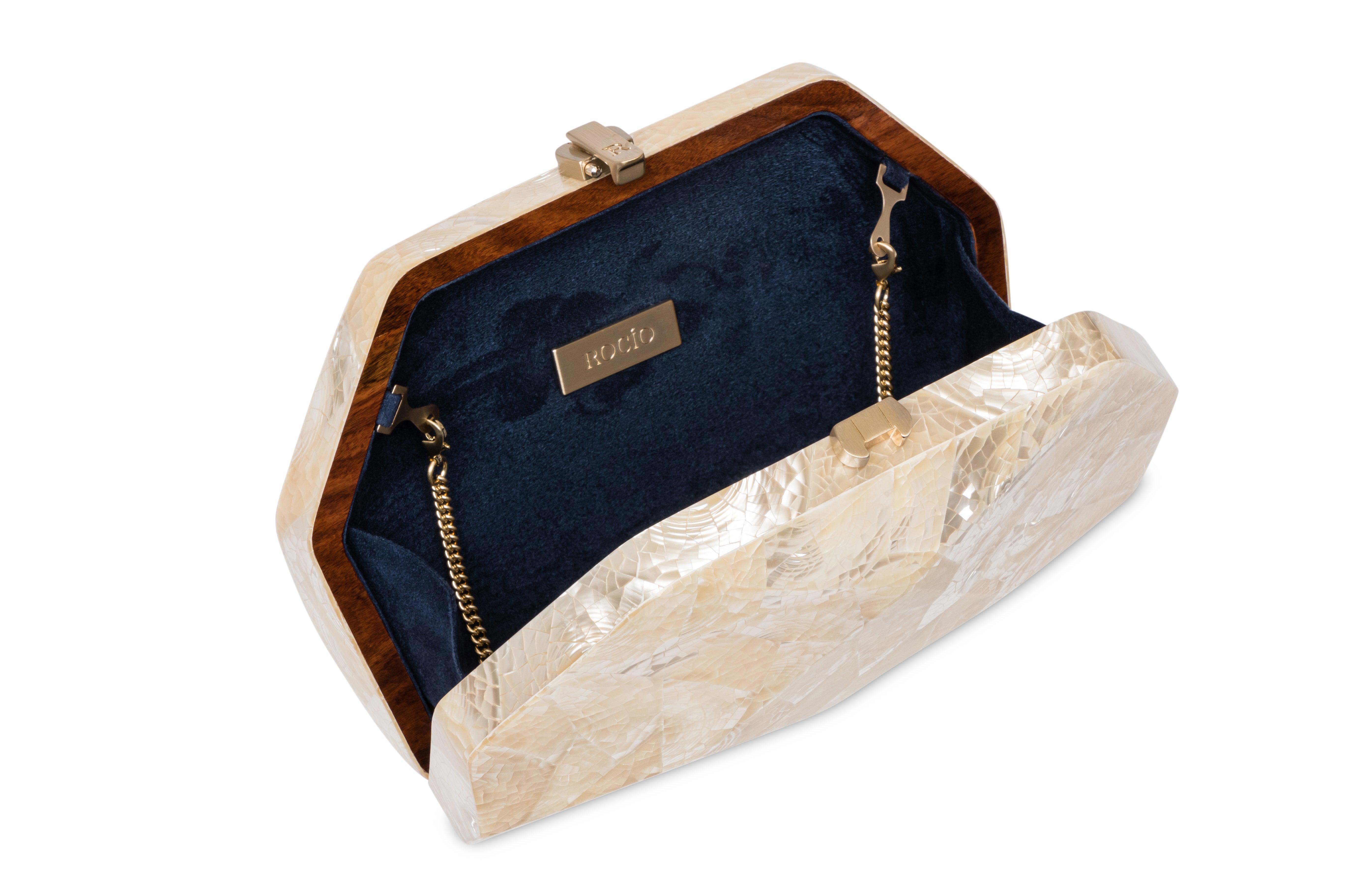 Victoire-Clutch-Troca-Pearl