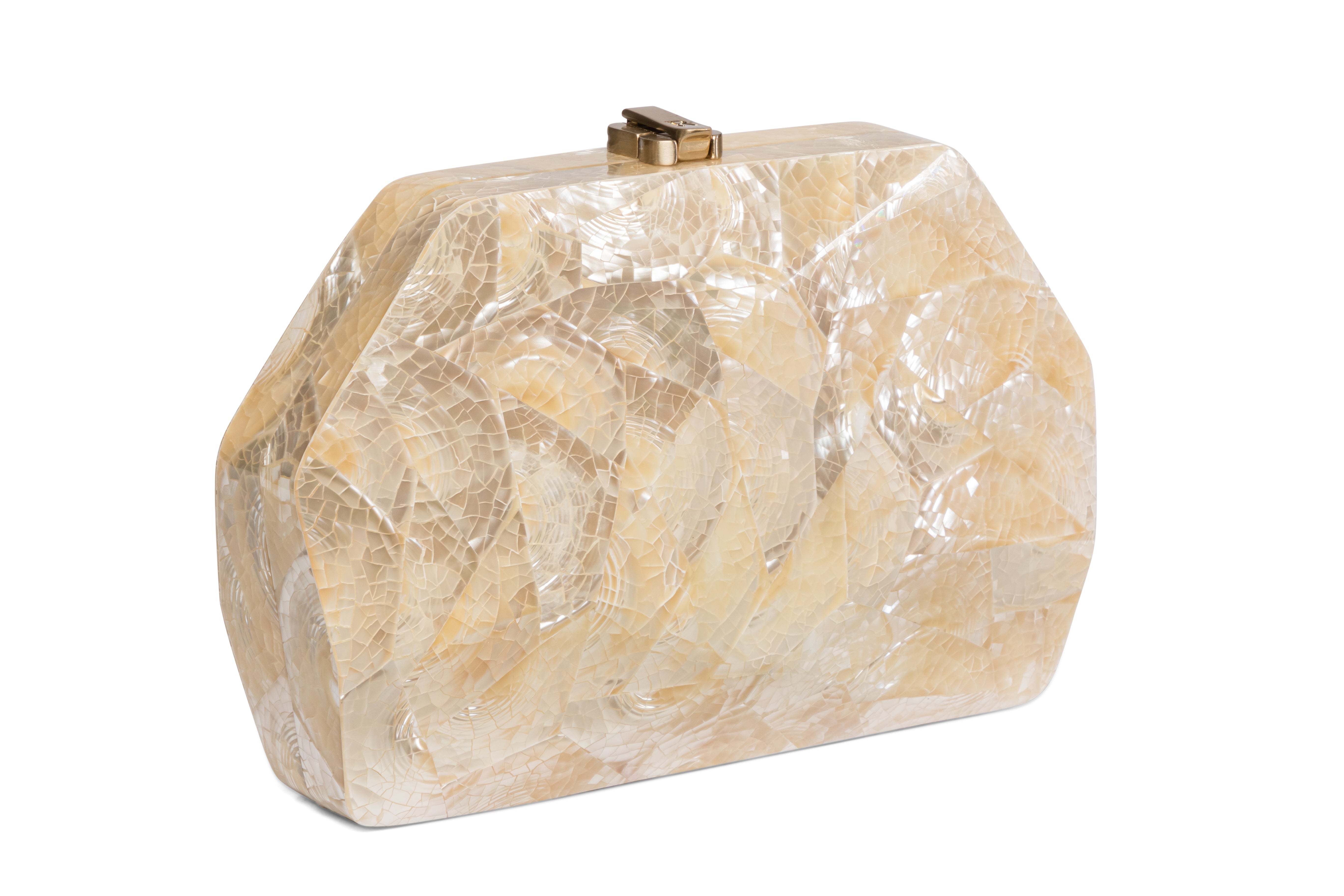 Victoire-Clutch-Troca-Pearl